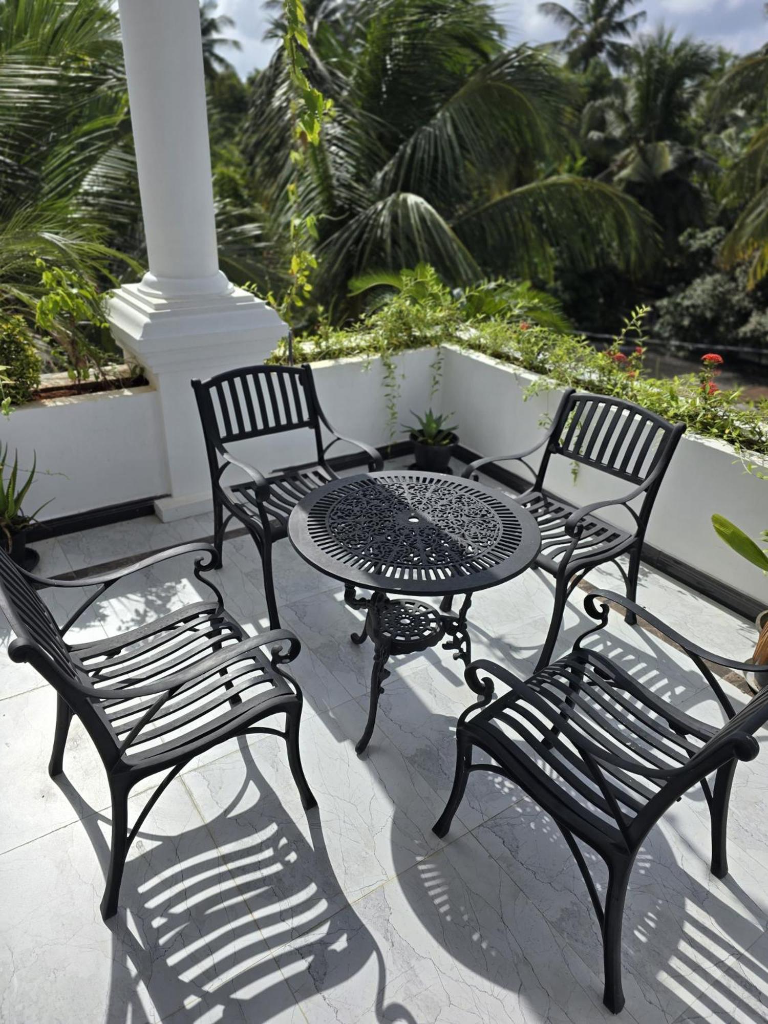 Munril Guest Apartment Jaffna Exterior foto