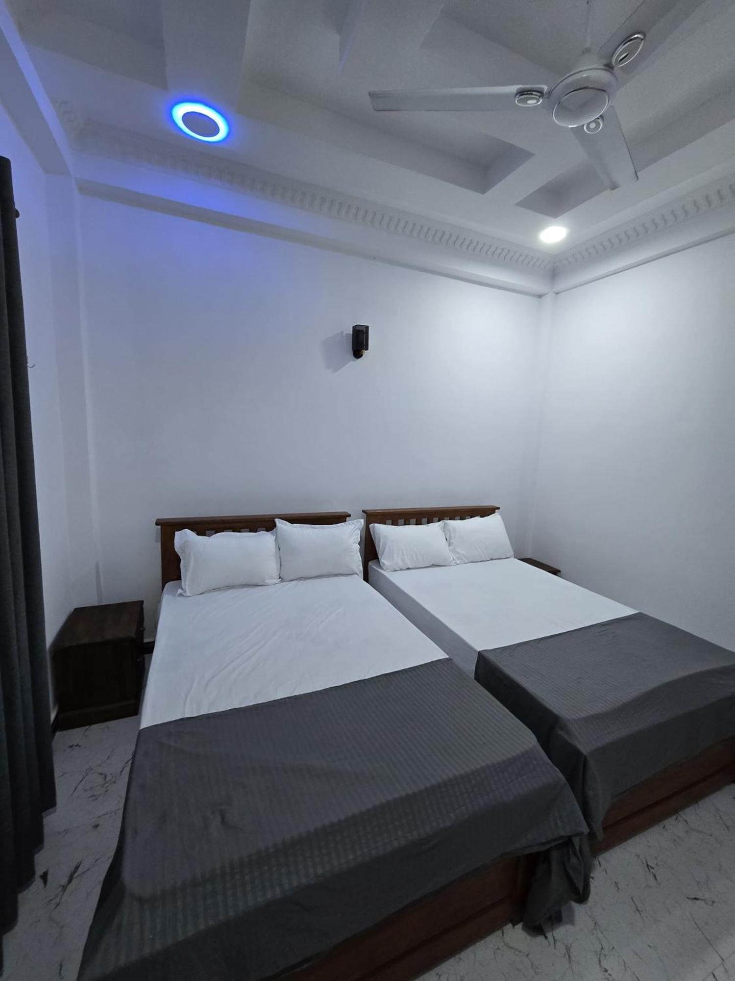Munril Guest Apartment Jaffna Exterior foto