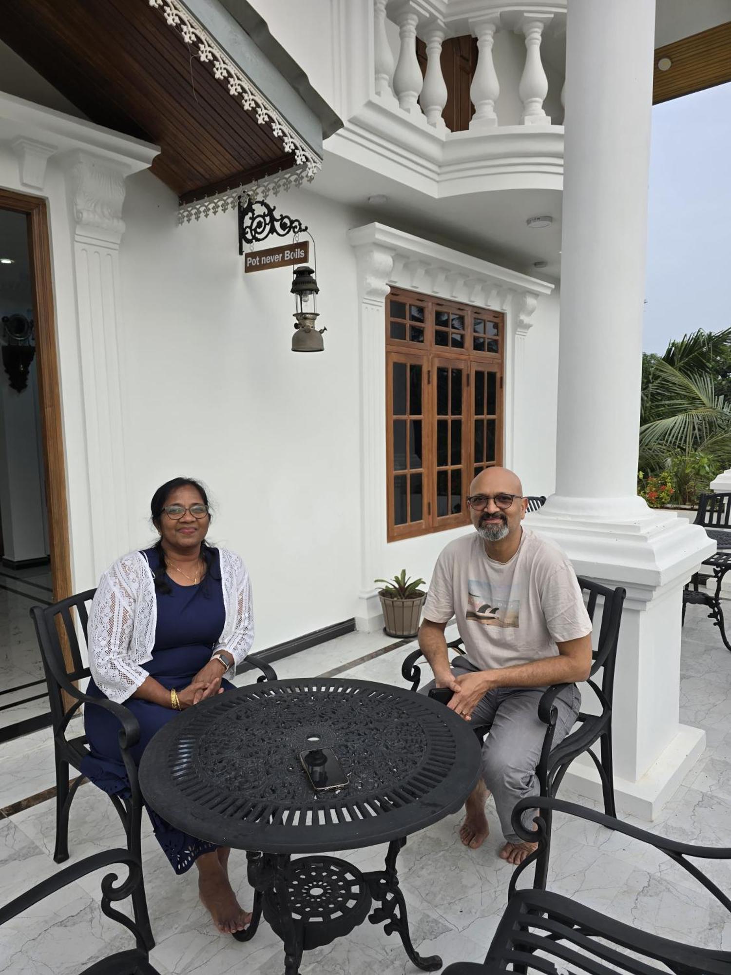 Munril Guest Apartment Jaffna Exterior foto
