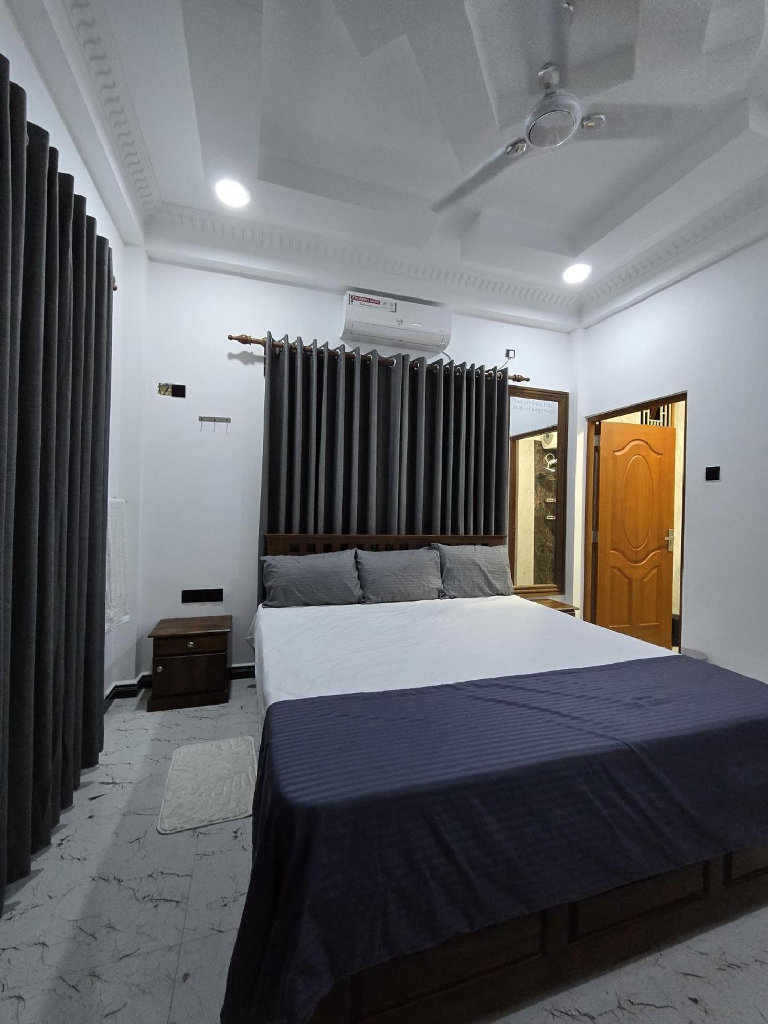 Munril Guest Apartment Jaffna Exterior foto