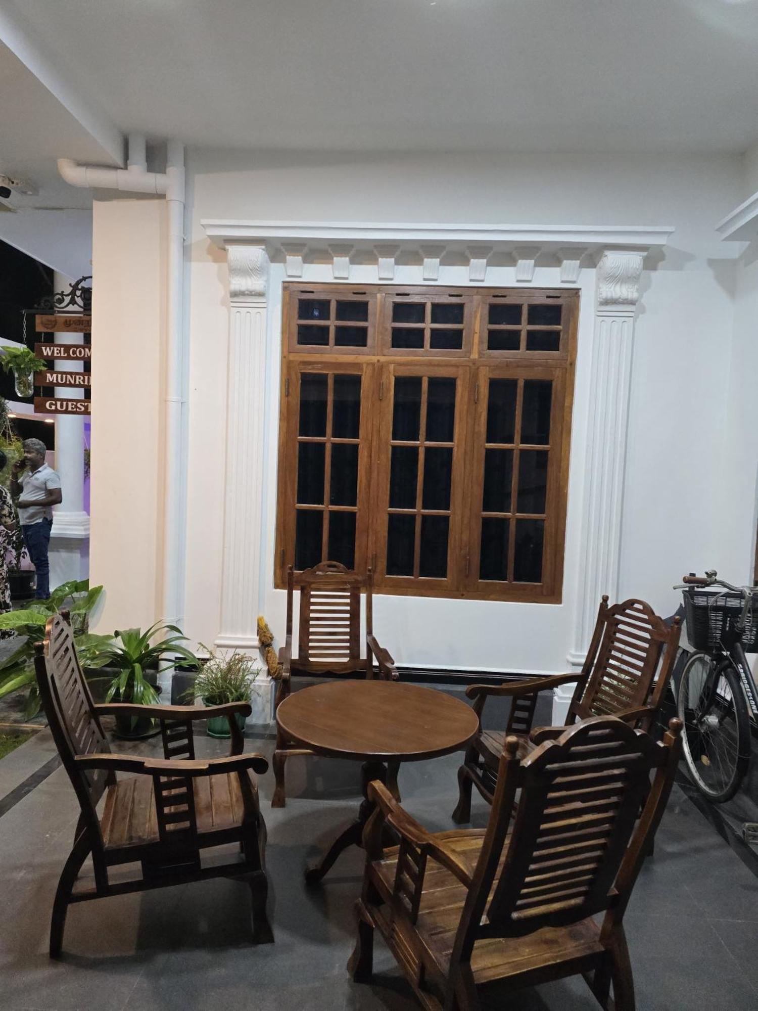 Munril Guest Apartment Jaffna Exterior foto