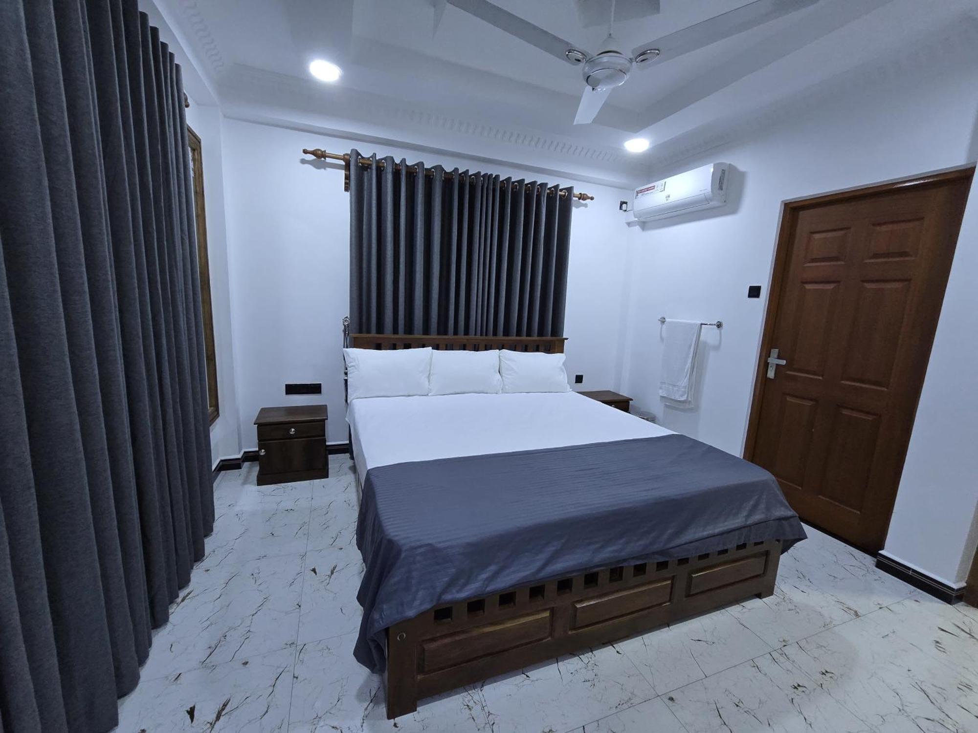 Munril Guest Apartment Jaffna Exterior foto